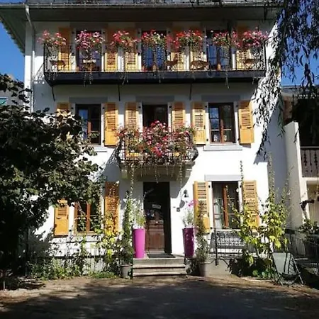 Du Clocher Hotell 3*