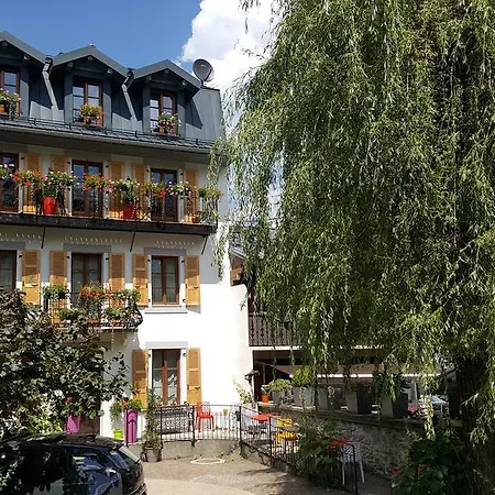 Du Clocher Hotell