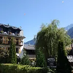 杜克劳施酒店 3*