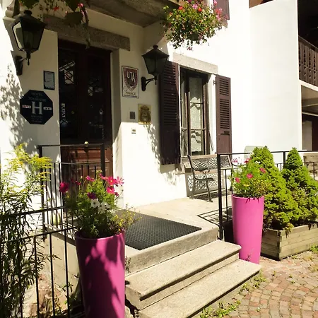 מלון Du Clocher 3*