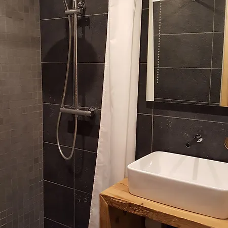 Du Clocher 3* שאמוני