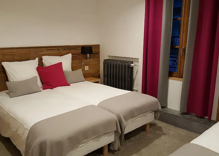 Du Clocher Hotel