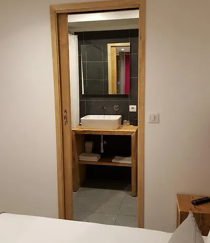 호텔 뒤 클로셰 3*